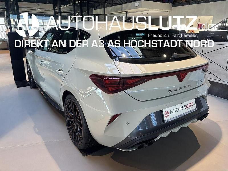 Neu Cupra Leon VZ 300 PS (220 kW) 2026 Grau Limousine