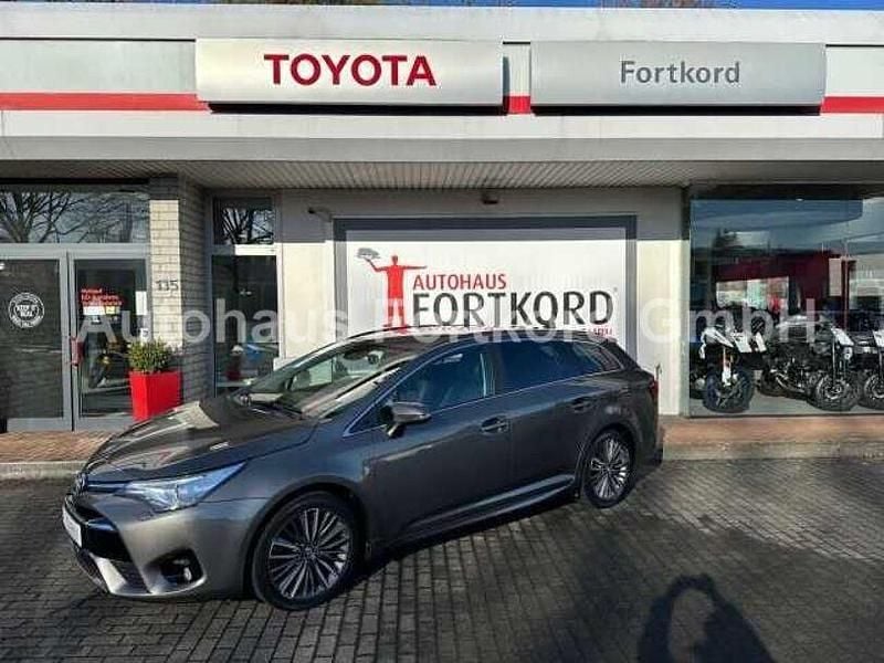 Gebraucht Toyota Avensis 147 PS (108 kW) 2017 Braun Kombi