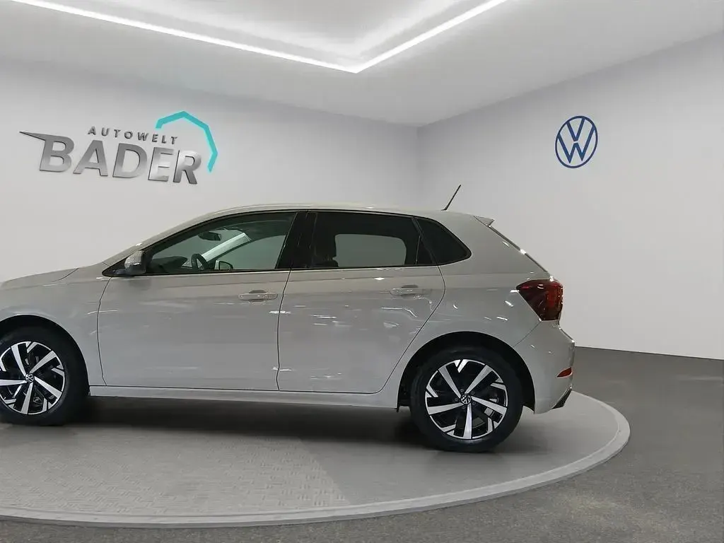 Gebraucht VW Polo Active 95 PS (69 kW) 2023 Grau Kleinwagen