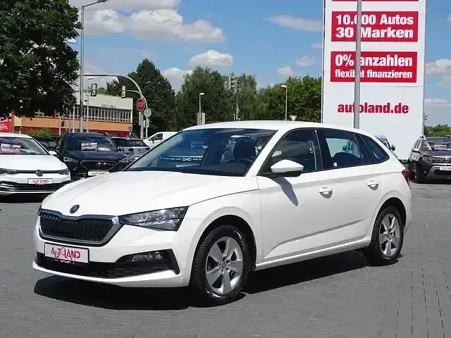 Gebraucht Skoda Scala 95 PS (69 kW) 2020 Weiß Kleinwagen