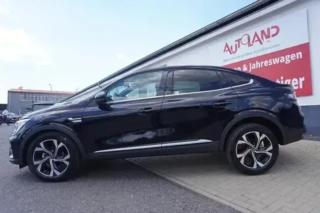 Neu Renault Arkana 140 PS (102 kW) 2026 Blackpearlmet. SUV