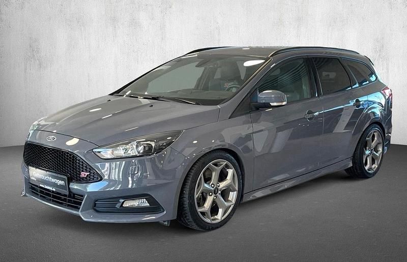 Gebraucht Ford Focus ST 250 PS (183 kW) 2018 Grau Kombi
