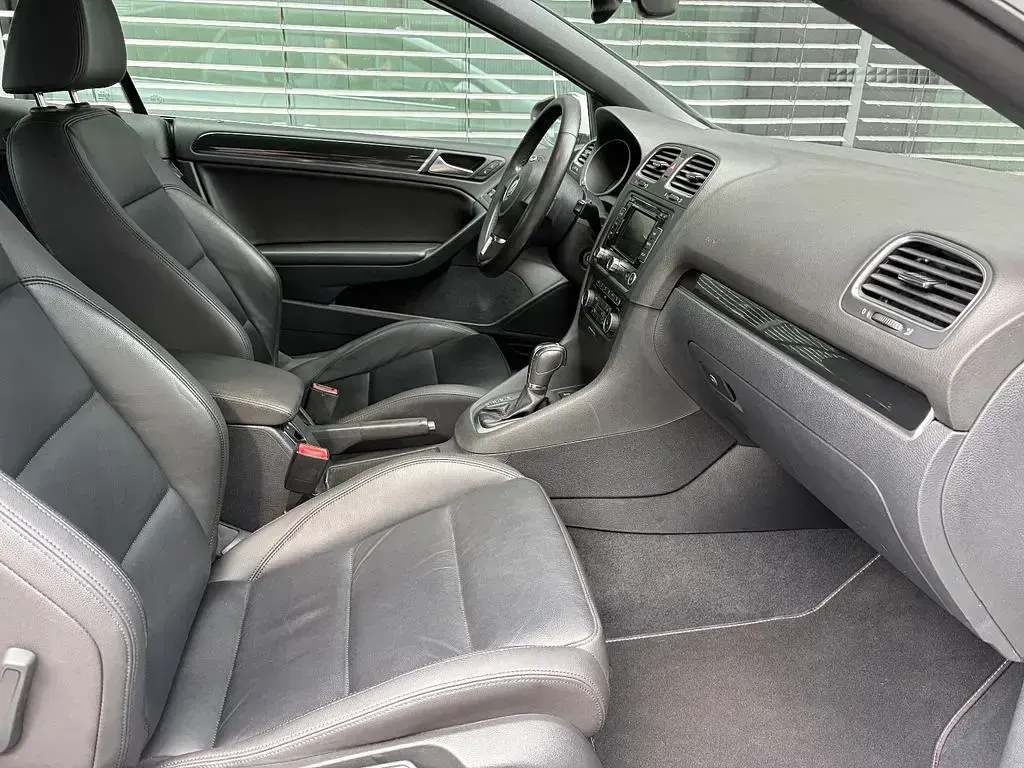 Gebraucht VW Golf 160 PS (117 kW) 2011 Weiß Cabrio
