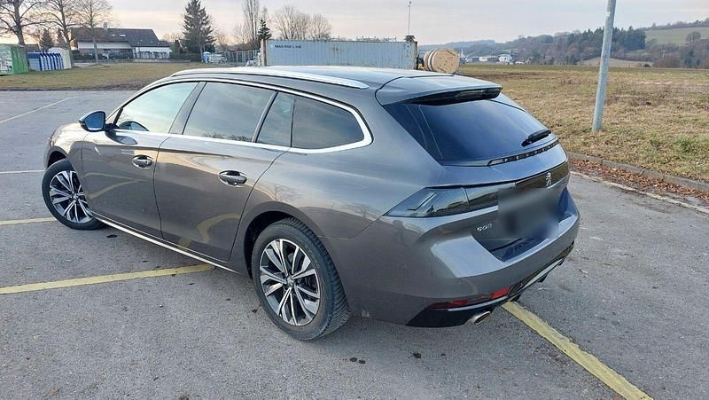Gebraucht Peugeot 508 Allure 181 PS (133 kW) 2021 Grau Kombi