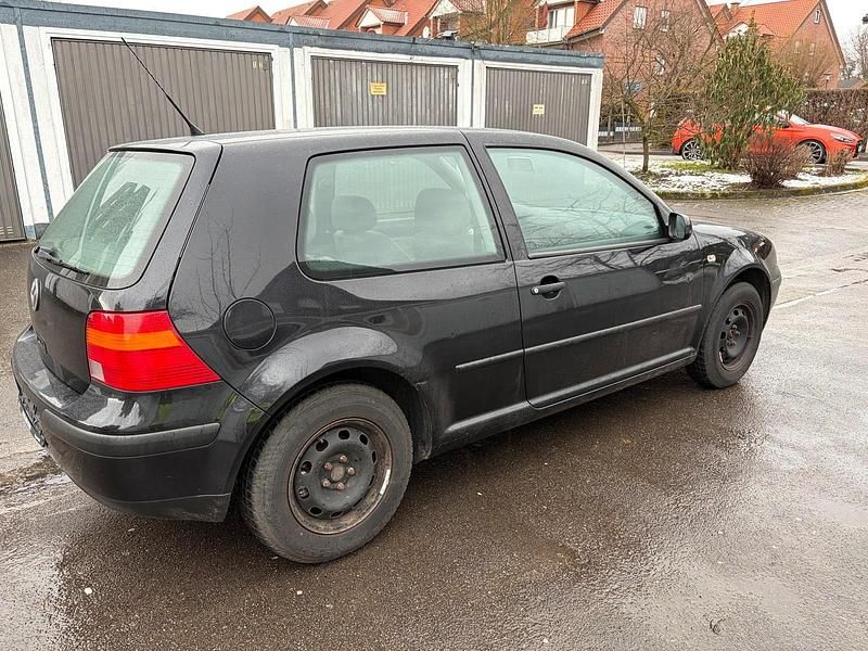 Gebraucht VW Golf IV 102 PS (75 kW) 2002 Schwarz Limousine