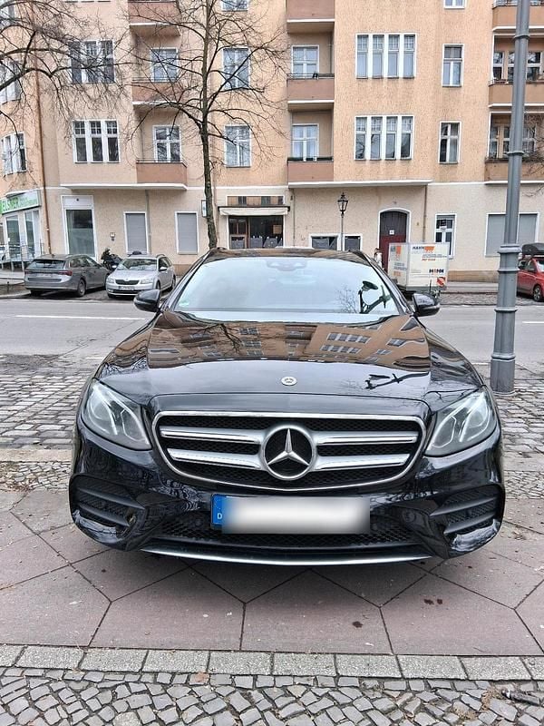 Gebraucht Mercedes E200 Avantgarde 150 PS (110 kW) 2018 Schwarz Kombi