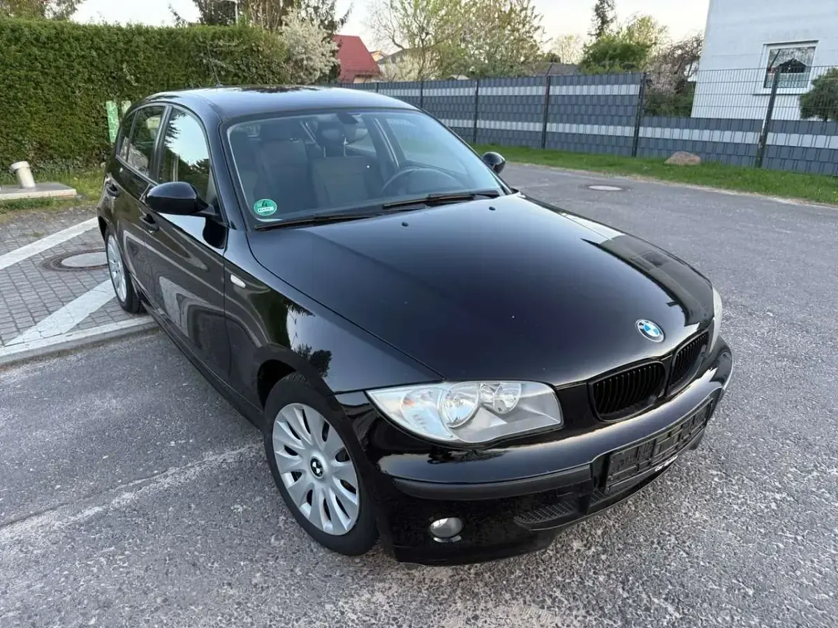 Second-hand BMW 116 Advantage 116 CP (85 kW) 2006 Negru Hatchback