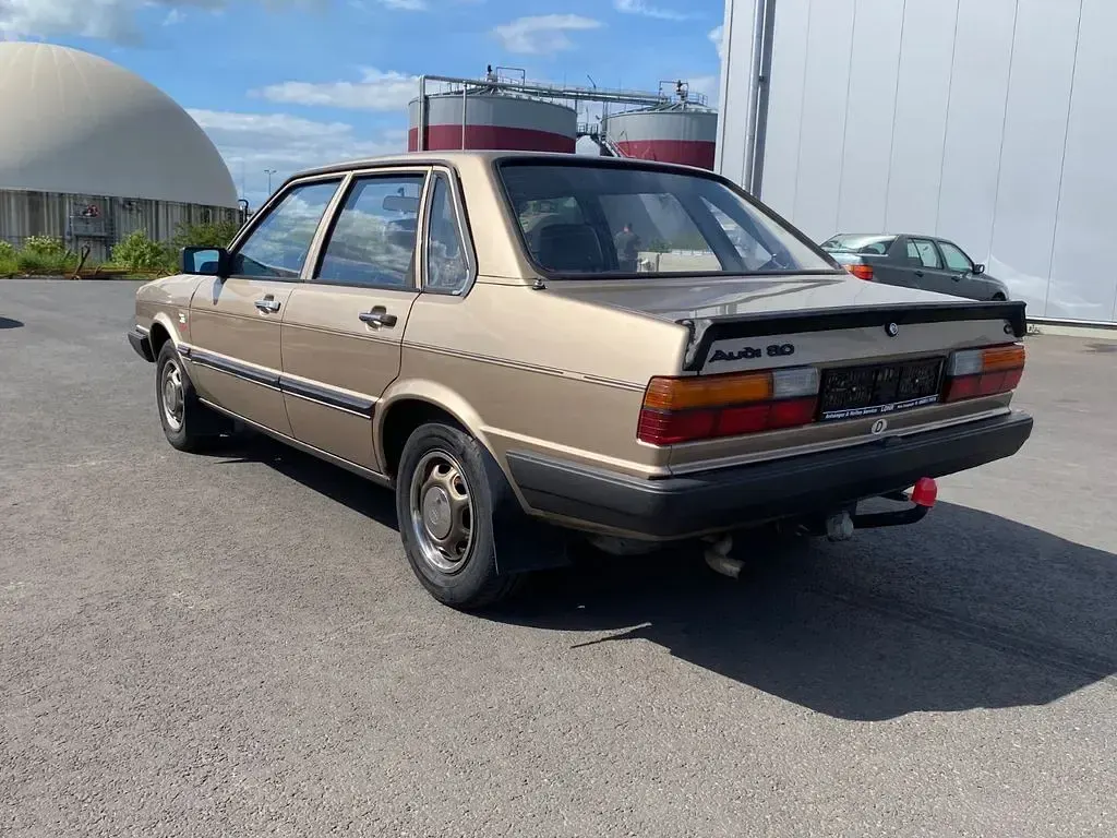 Gebraucht Audi 80 60 PS (44 kW) 1983 Gold Limousine