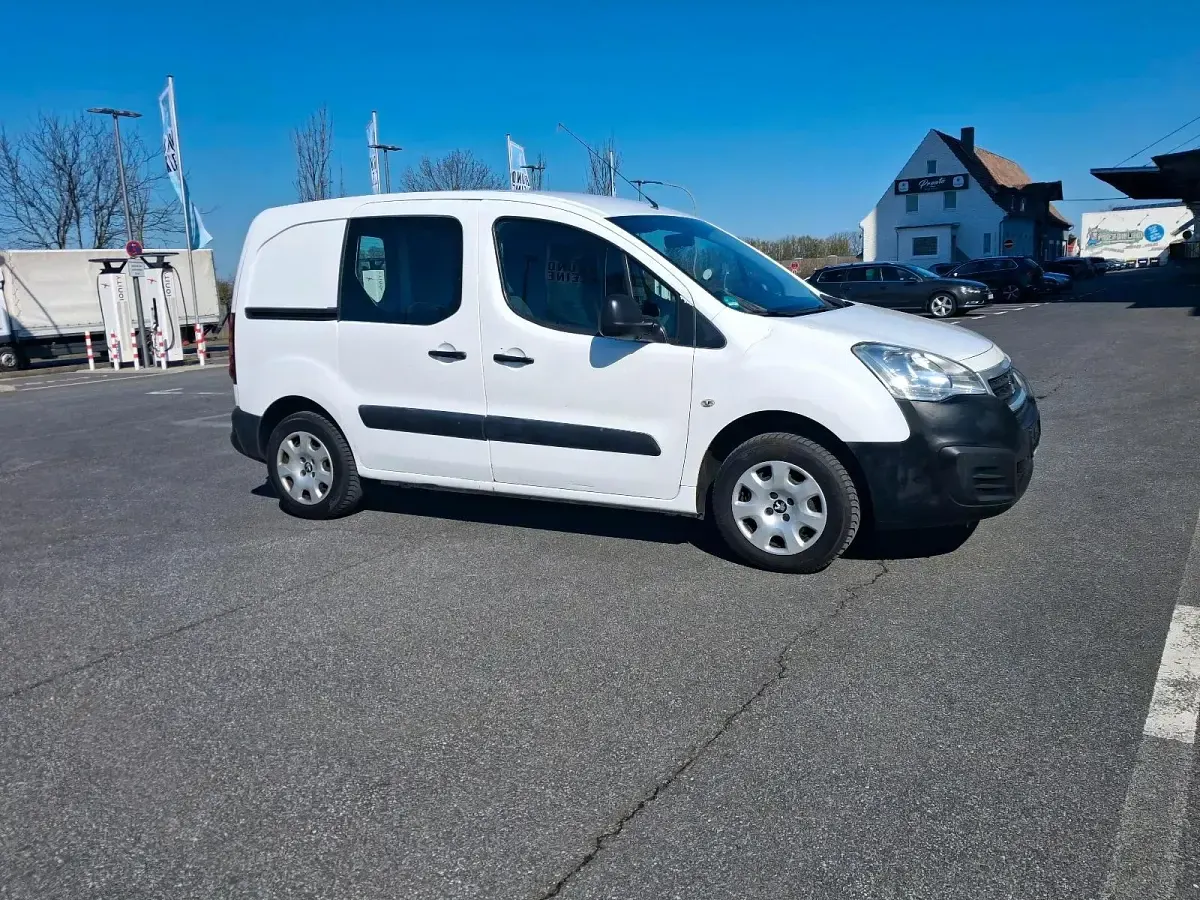 Occasion Peugeot Partner 100 ch (73 kW) 2015 Blanc Monospace
