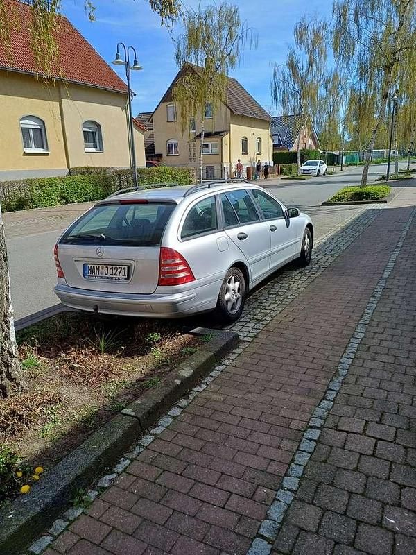 Gebraucht Mercedes C180 Elegance 163 PS (119 kW) 2006 Silber Kombi