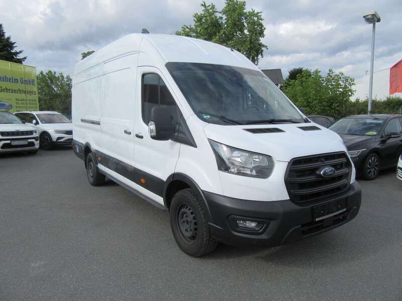 Gebraucht Ford Transit Trend 131 PS (96 kW) 2022 Frostweiß Van / Kleinbus