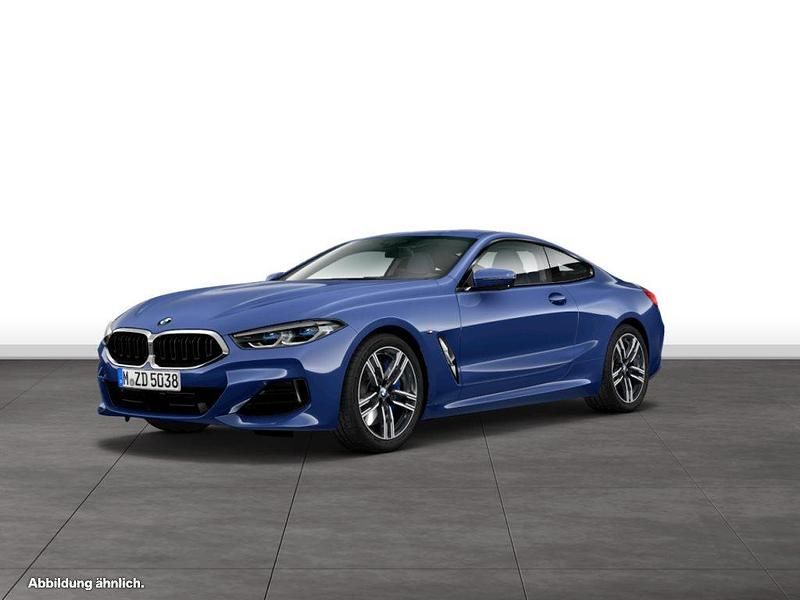 Blau Gebraucht 2025 BMW 840 Coupé | 82.070 € - Bild 1/4