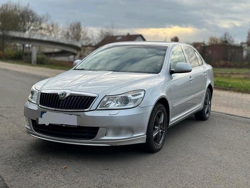 Gebraucht Skoda Octavia 2012 Silber Limousine
