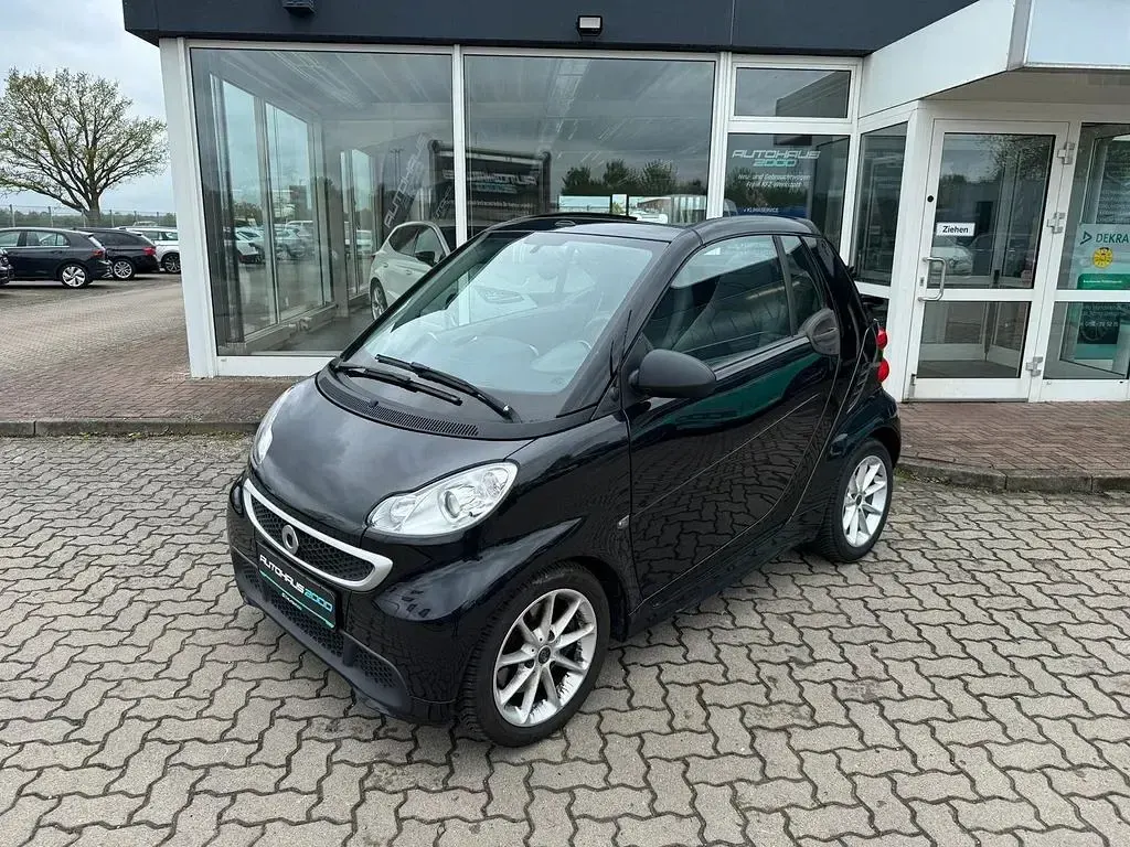 Używany Smart ForTwo Cabrio 71 KM (52 kW) 2014 Czarny Kabriolet
