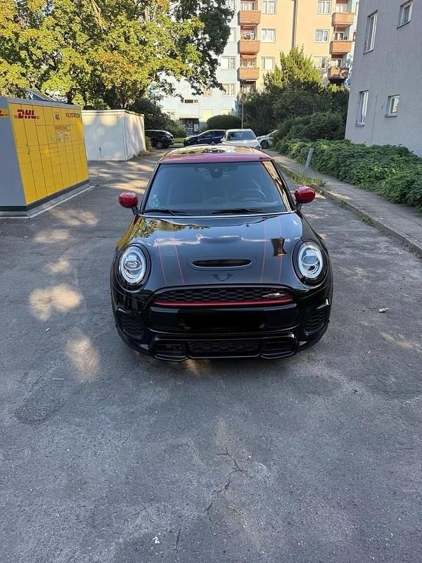 Schwarz Gebraucht 2021 Mini John Cooper Works Coupé Coupé | 38.950 € - Bild 1/4
