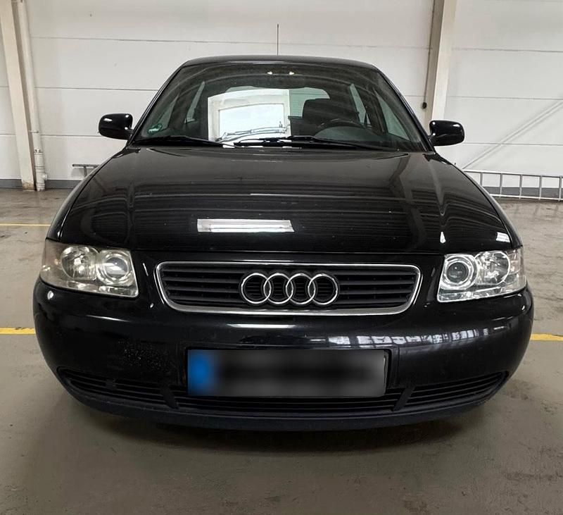 Gebraucht Audi A3 90 PS (66 kW) 2001 Schwarz Kleinwagen