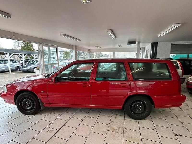 Gebraucht Volvo V70 193 PS (141 kW) 1998 Rot Kombi