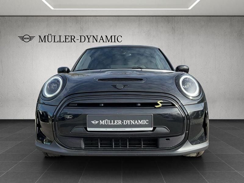 Gebraucht Mini Cooper SE Hatch 135 kW (184 PS) 2022 Midnight black Kleinwagen