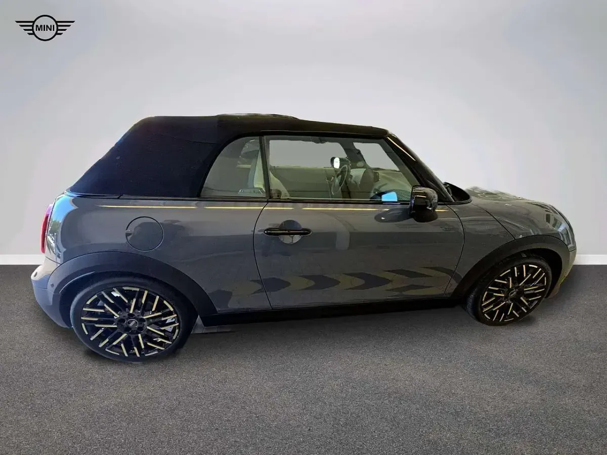 Gebraucht Mini Cooper S Cabriolet Favoured 204 PS (150 kW) 2025 Grau Cabrio