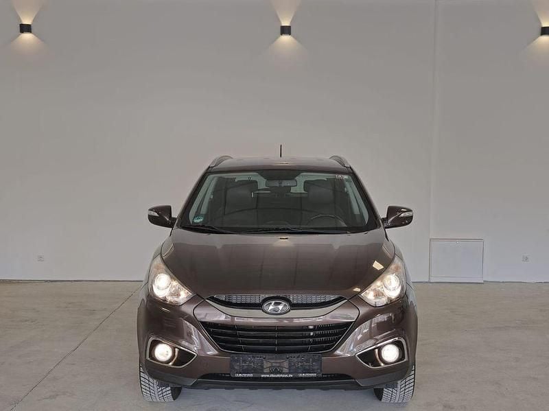 Braun Gebraucht 2013 Hyundai ix35 Style SUV | 9.490 € (Guter Preis) - Bild 1/4