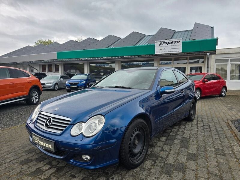 Blau Gebraucht 2005 Mercedes C220 Coupé | 2.490 € (Superpreis) - Bild 1/4