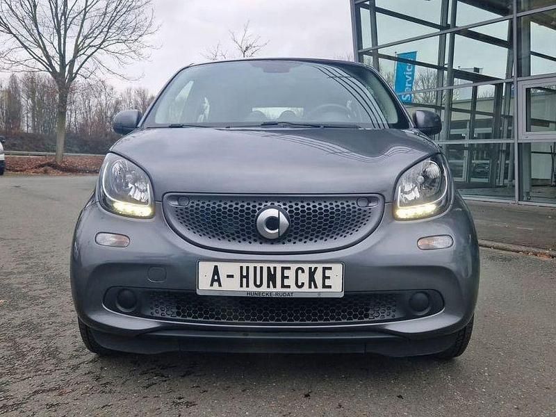 Gebraucht Smart ForFour Passion 90 PS (66 kW) 2018 Grau Kleinwagen