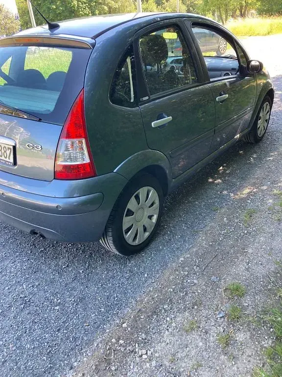Gebraucht Citroën C3 Exclusive 73 PS (53 kW) 2007 Grau Limousine