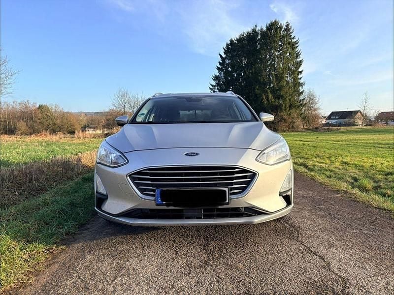 Second-hand Ford Focus 120 CP (88 kW) 2019 Argintiu Break