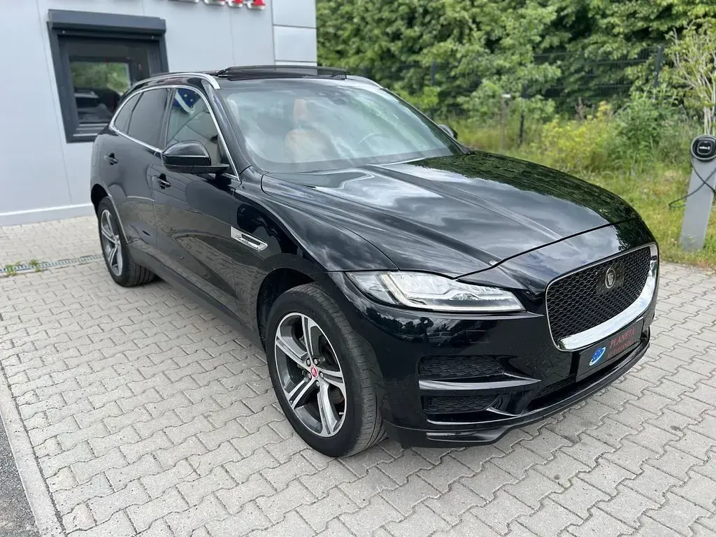 Gebraucht Jaguar F-Pace Portfolio 241 PS (177 kW) 2020 Schwarz SUV