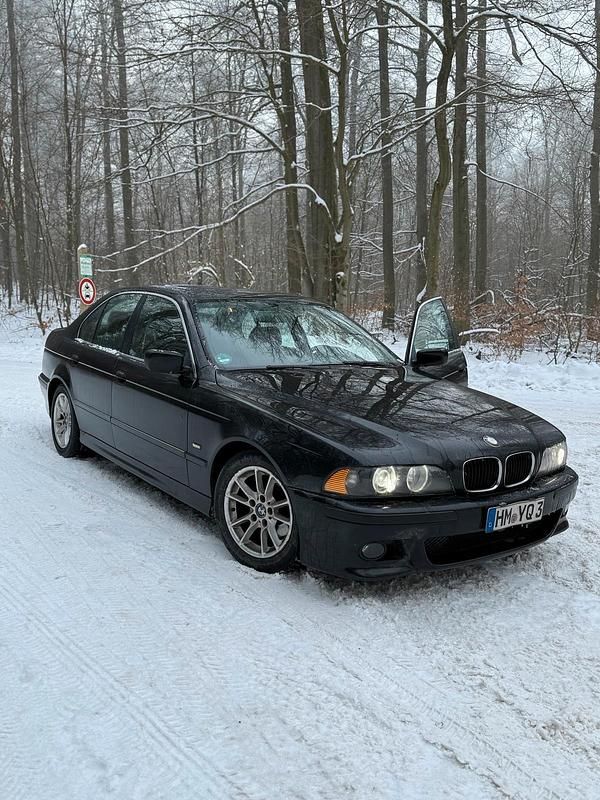 Schwarz Gebraucht 2000 BMW 520 Limousine | 2.200 € (Fairer Preis) - Bild 1/4