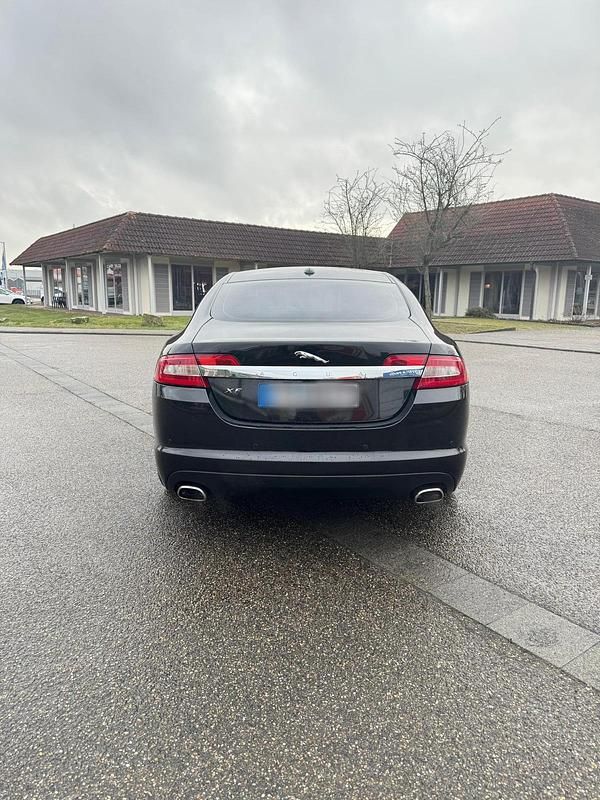 Gebraucht Jaguar XF 241 PS (177 kW) 2010 Schwarz Limousine