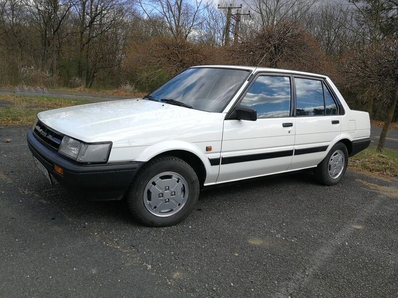 Weiß Gebraucht 1987 Toyota Corolla Limousine | 5.390 € - Bild 1/4