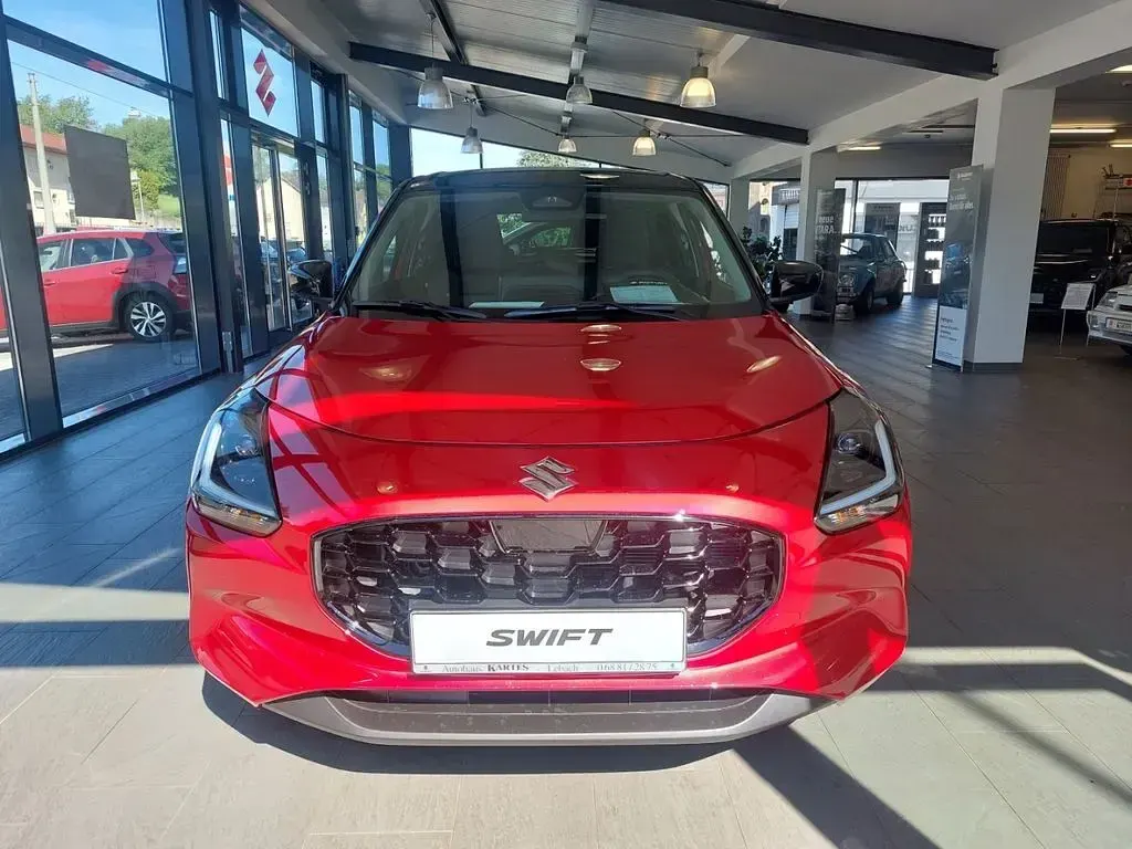 Neu Suzuki Swift Comfort 83 PS (61 kW) 2026 Rot Kleinwagen