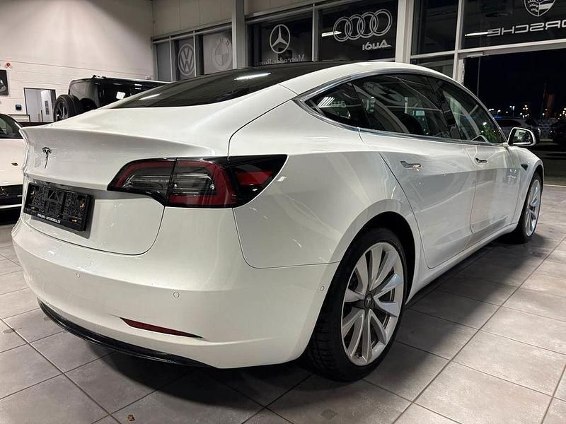 Gebraucht Tesla Model 3 Standard Range Plus 225 kW (306 PS) 2020 Weiß Limousine