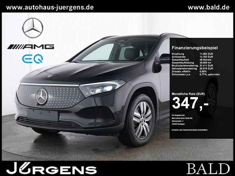 Schwarz kosmosschwarz metallic Gebraucht 2024 Mercedes EQA300 Electric Art SUV | 36.840 € (Guter Preis) - Bild 1/4