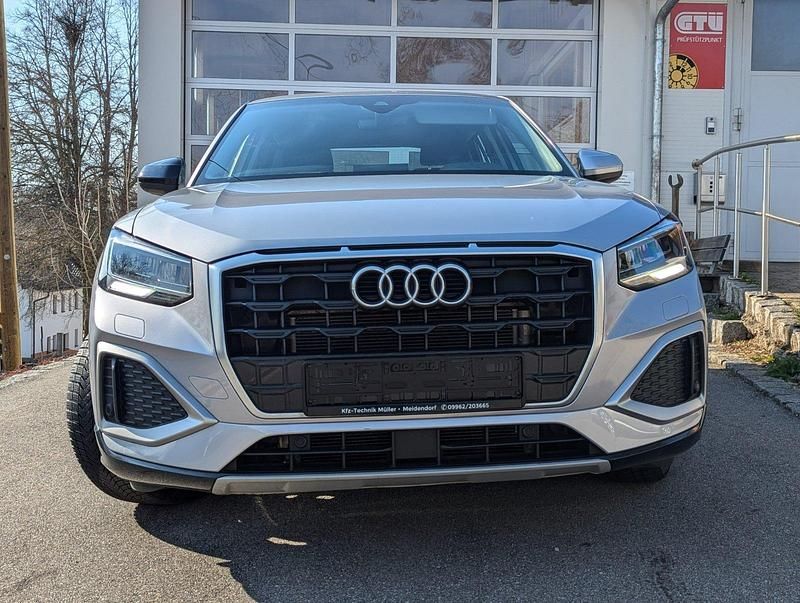 Gebraucht Audi Q2 Comfort 150 PS (110 kW) 2023 Grau SUV