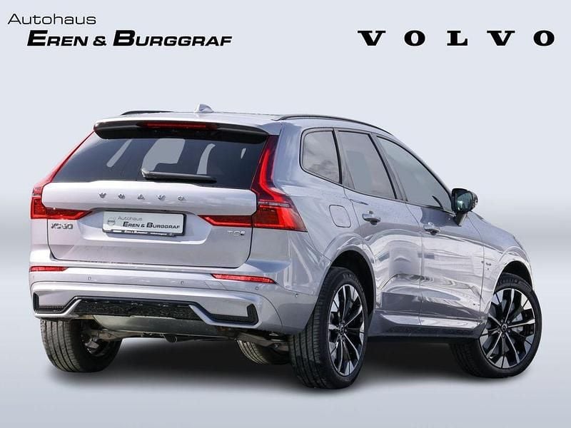 Nowe Volvo XC60 Plus 310 KM (228 kW) 2026 Srebrny SUV