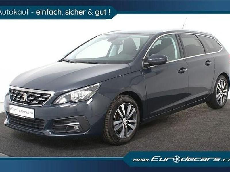Grau Gebraucht 2020 Peugeot 308 Allure Kombi | 12.500 € (Fairer Preis) - Bild 1/4