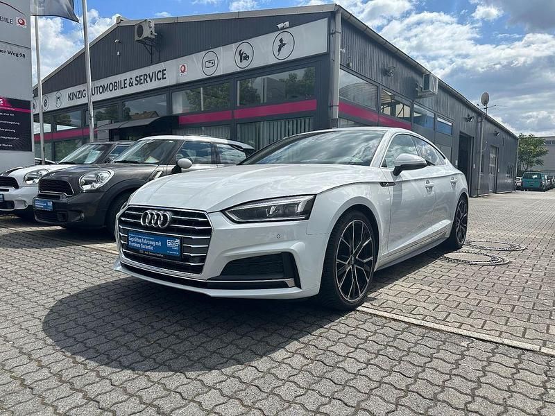 Weiß Gebraucht 2020 Audi A5 Sportback S-Line Limousine | 22.999 € (Superpreis) - Bild 1/4