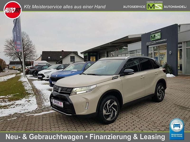 Savannah ivory metallic Neu 2025 Suzuki Vitara Comfort SUV | 29.850 € (Fairer Preis) - Bild 1/4