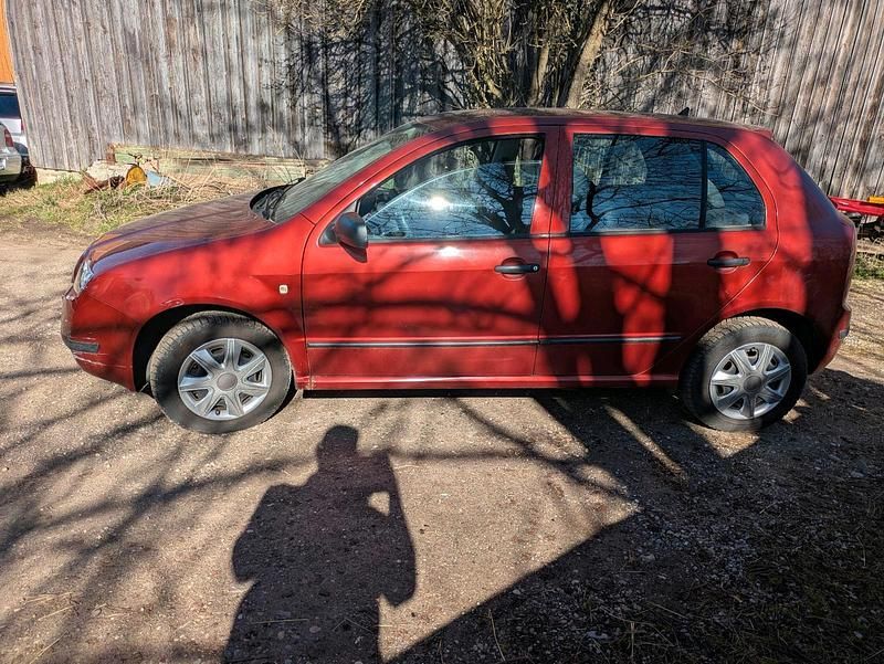 Gebraucht Skoda Fabia 54 PS (39 kW) 2002 Rot Kleinwagen