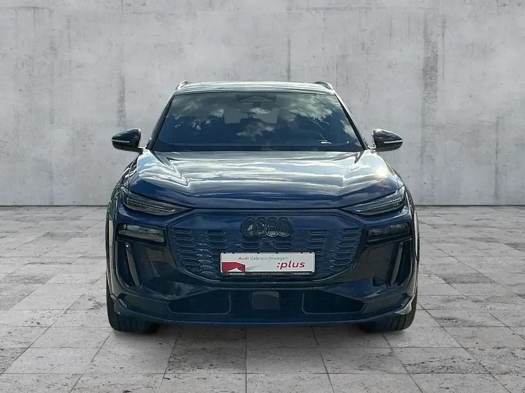 Gebraucht Audi SQ6 e-tron Edition .1 359 kW (489 PS) 2025 Ascariblau metallic SUV