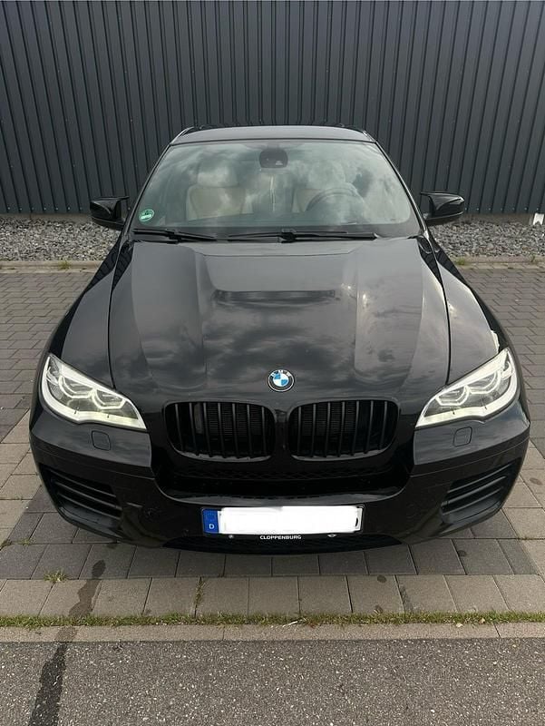 Schwarz Gebraucht 2012 BMW X6 M50 SUV | 18.500 € (Fairer Preis) - Bild 1/4