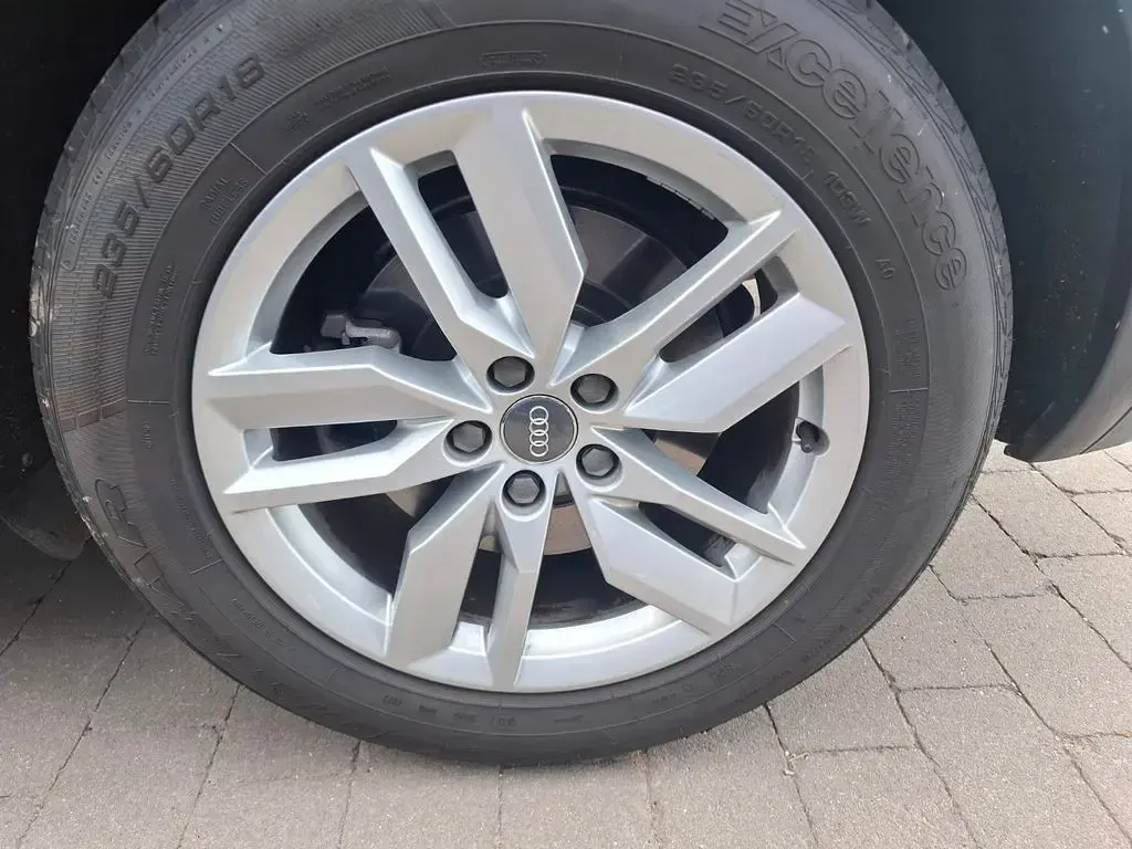 Gebraucht Audi Q5 Sport 190 PS (139 kW) 2019 Blau SUV