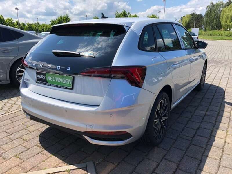 Gebraucht Skoda Scala Selection 116 PS (85 kW) 2025 Silber (brilliantsilber metallic) Kleinwagen