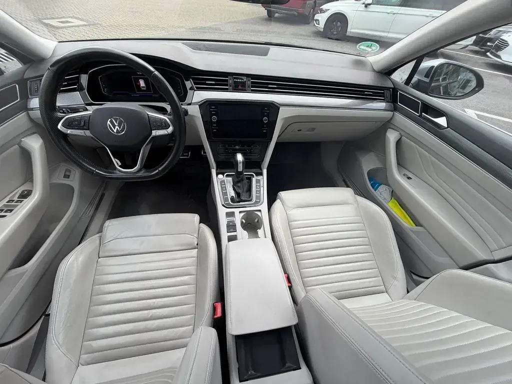 Gebraucht VW Passat Alltrack 200 PS (147 kW) 2022 Schwarz Kombi