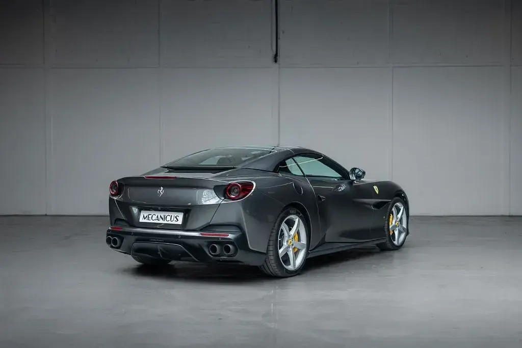 Gebraucht Ferrari Portofino 600 PS (441 kW) 2019 Grau Cabrio