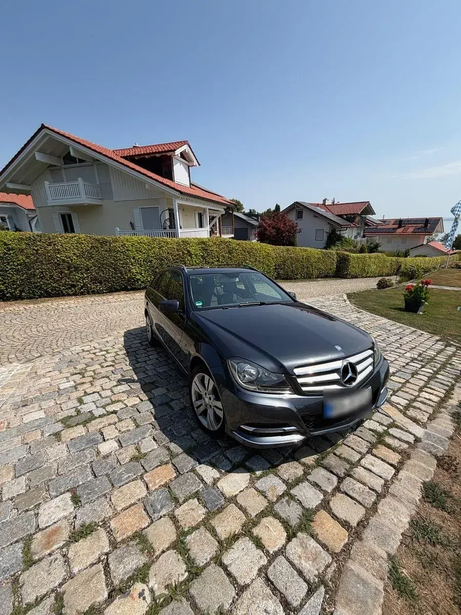 Gebraucht Mercedes C200 Avantgarde 136 PS (100 kW) 2013 Grau Kombi