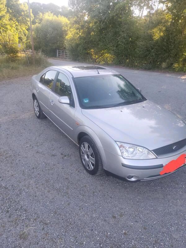 Silber Gebraucht 2002 Ford Mondeo Limousine | 1.000 € (Guter Preis) - Bild 1/4
