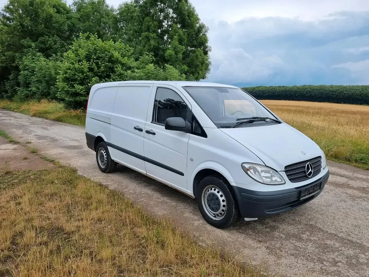 Gebraucht Mercedes Vito 116 PS (85 kW) 2010 Weiß Van